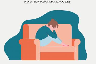 Persona entre la bruma. Sentirse Vacío